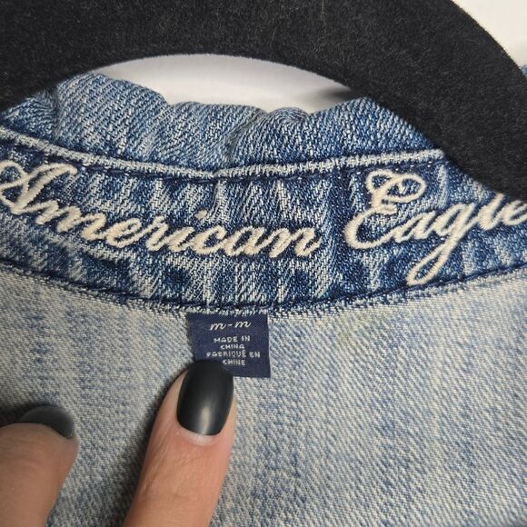 American Eagle Outfitters Cropped Denim Jean Jacket Casual Timeless Y2K Size M - Picture 3 of 11
